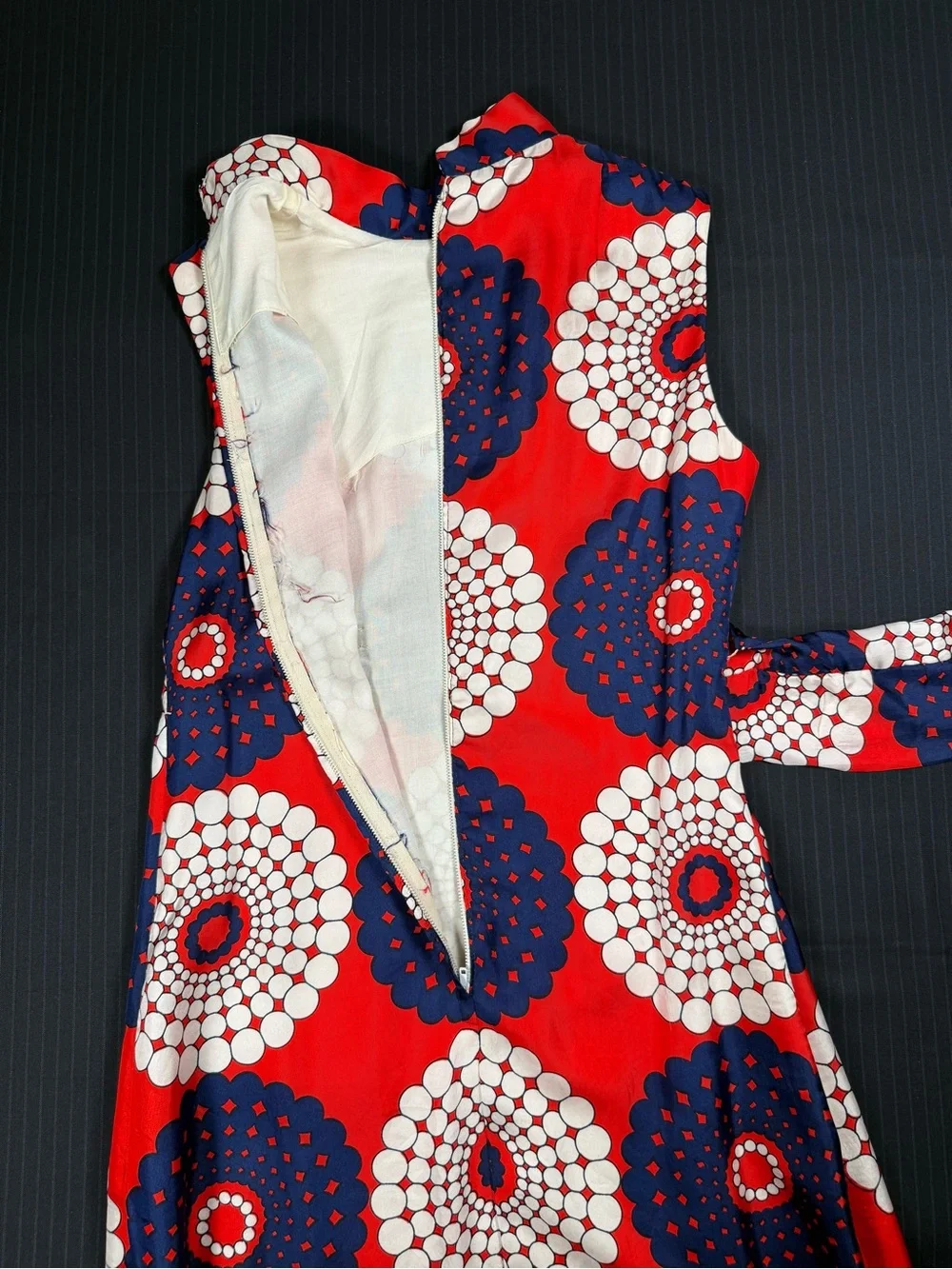 Vintage Mod Floral Geometric Shift Dress - Picture 7 of 16